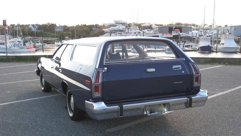 Illustration for article titled Mother's Day edition: 1975 Ford Torino Wagon